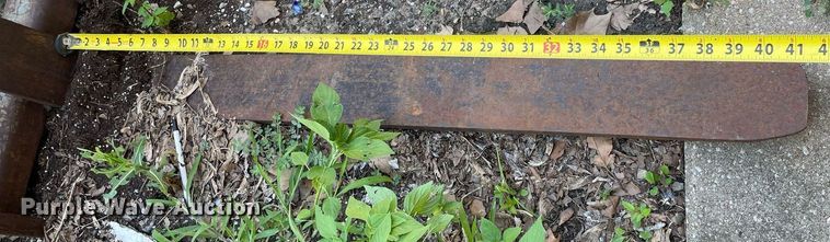 image for item LS9341 Skid steer forks