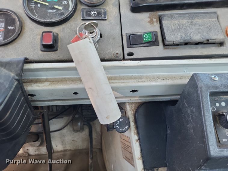 image for item LS9567 1997 Mack CS300P  truck cab and chassis