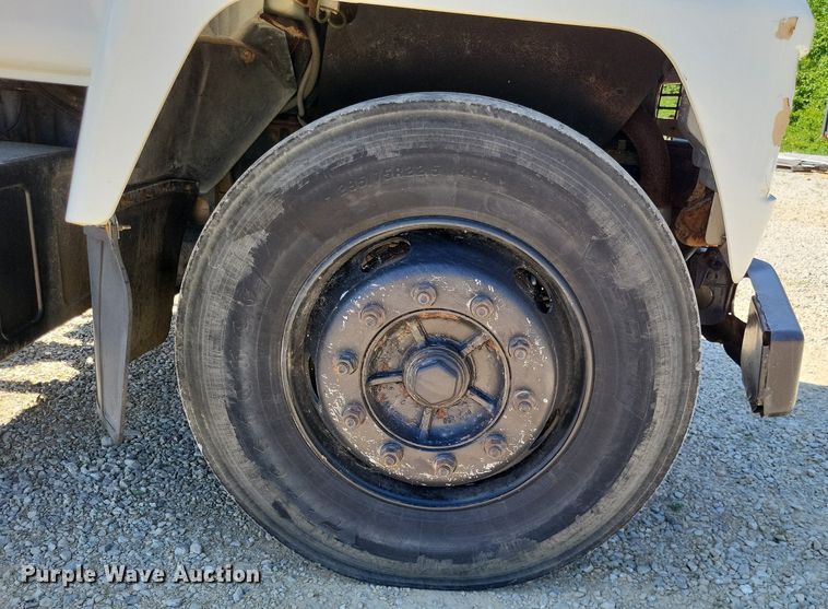 image for item LS9567 1997 Mack CS300P  truck cab and chassis