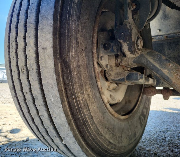 image for item LS9567 1997 Mack CS300P  truck cab and chassis