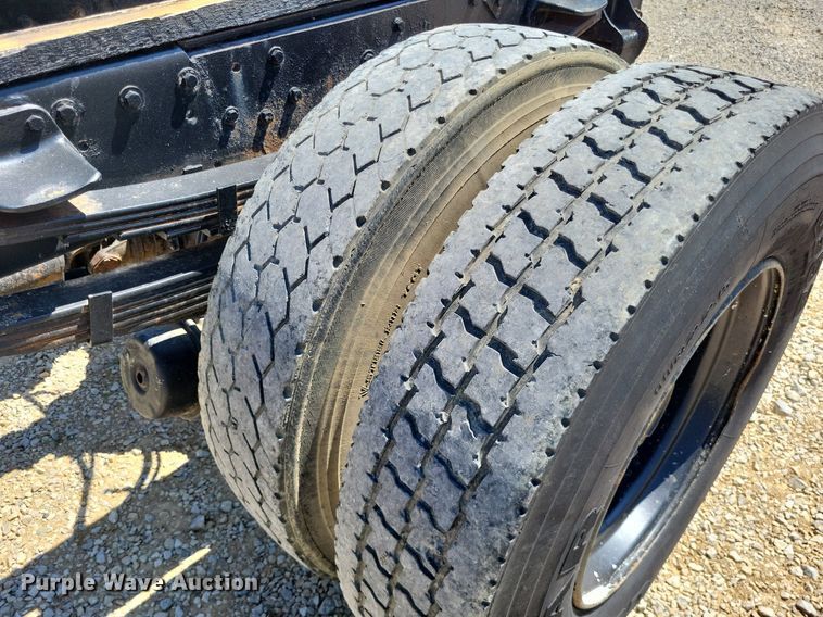 image for item LS9567 1997 Mack CS300P  truck cab and chassis