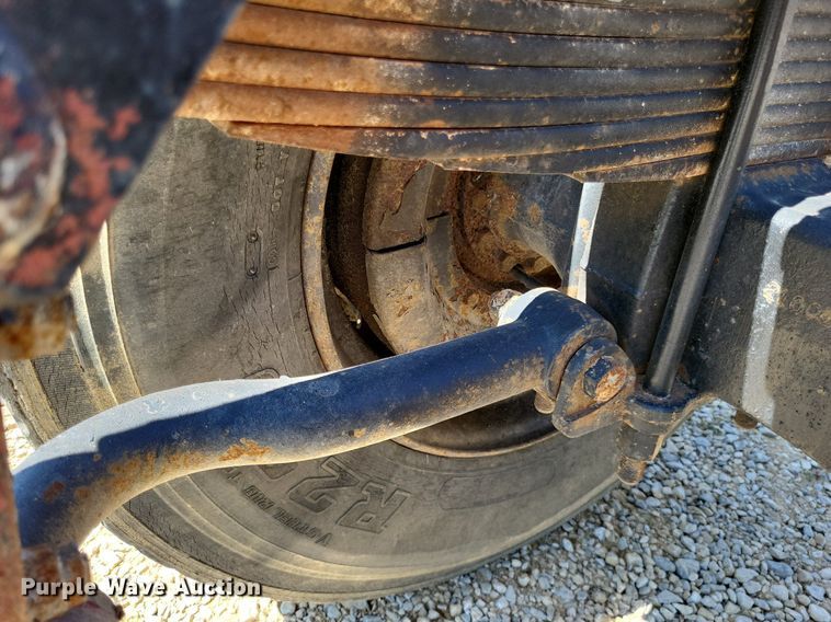 image for item LS9567 1997 Mack CS300P  truck cab and chassis