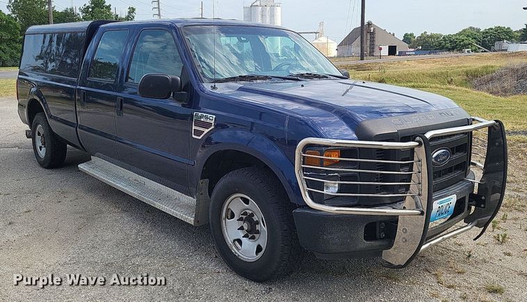 image for item LS9568 2008 Ford F250 Super Duty XL  Crew Cab pickup truck