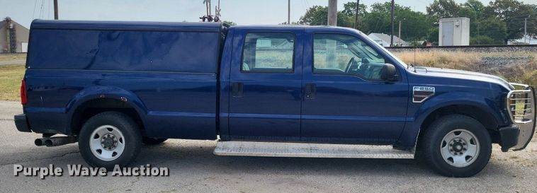 image for item LS9568 2008 Ford F250 Super Duty XL  Crew Cab pickup truck