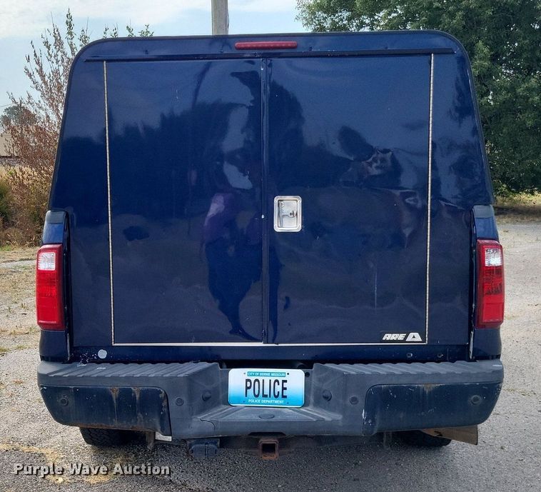 image for item LS9568 2008 Ford F250 Super Duty XL  Crew Cab pickup truck