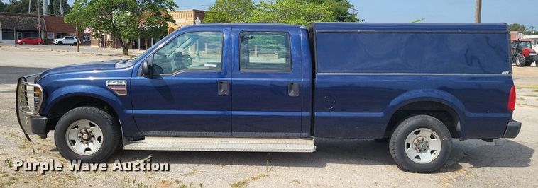image for item LS9568 2008 Ford F250 Super Duty XL  Crew Cab pickup truck