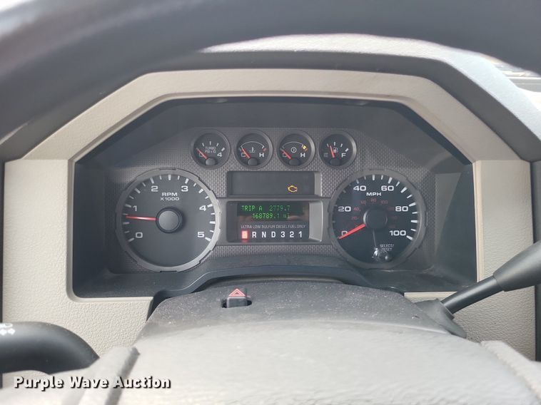 image for item LS9568 2008 Ford F250 Super Duty XL  Crew Cab pickup truck