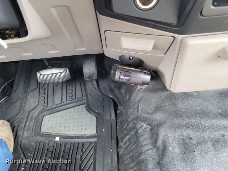 image for item LS9568 2008 Ford F250 Super Duty XL  Crew Cab pickup truck