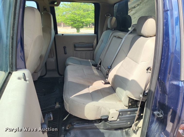 image for item LS9568 2008 Ford F250 Super Duty XL  Crew Cab pickup truck