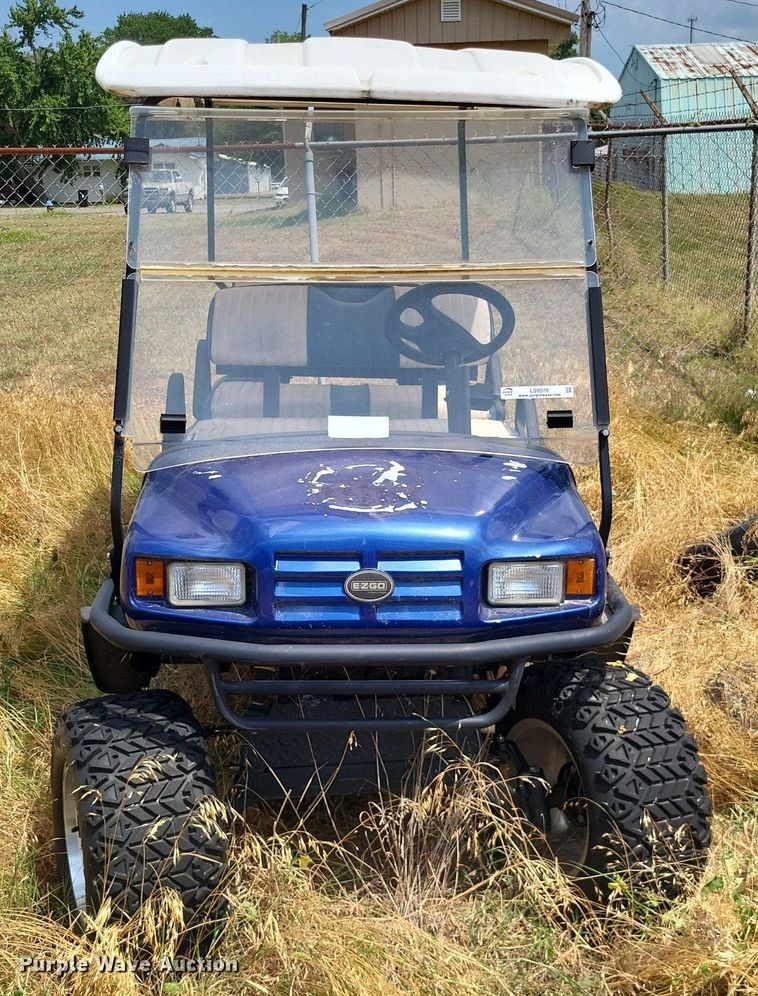 image for item LS9570 2009 Ez-go ST Express  golf cart