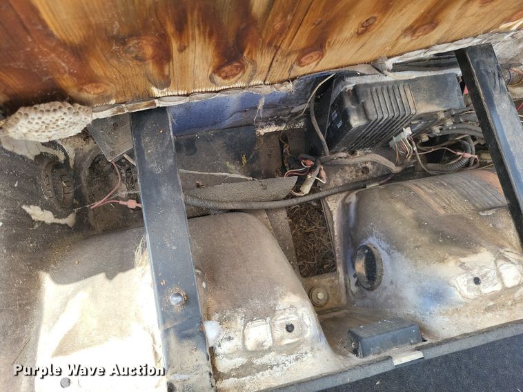 image for item LS9570 2009 Ez-go ST Express  golf cart