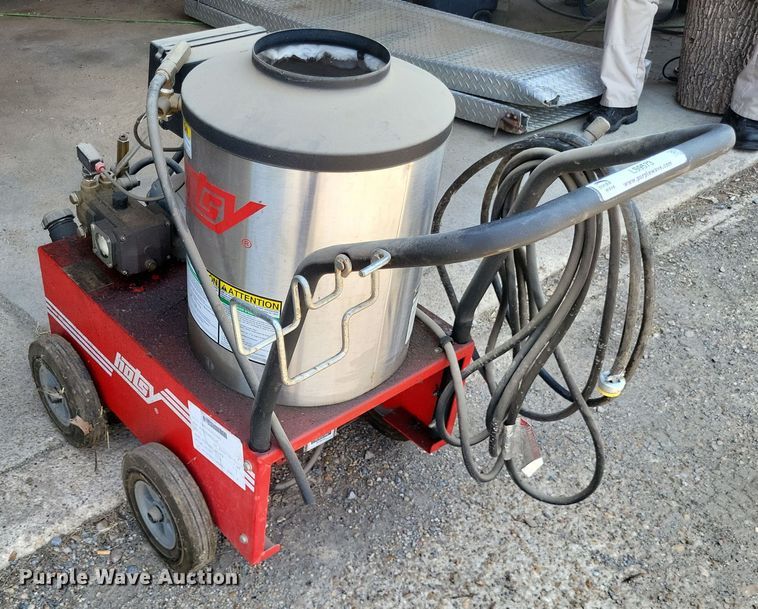 image for item LS9573 Hotsy HC165L.1  pressure washer