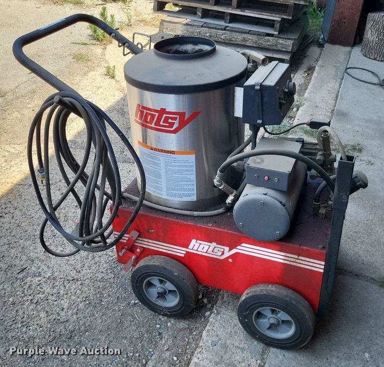 image for item LS9573 Hotsy HC165L.1  pressure washer