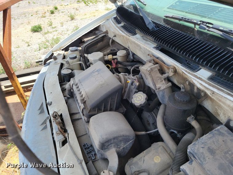 image for item LS9576 2002 Chevrolet Astro  van