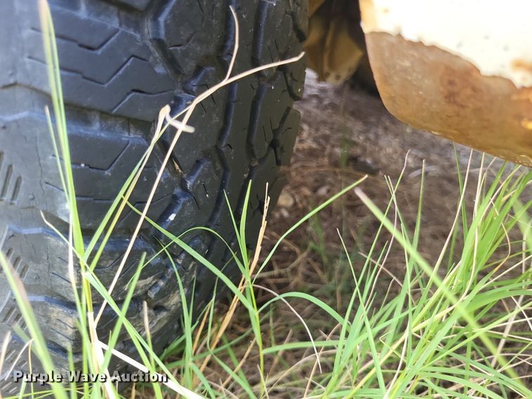 image for item LS9576 2002 Chevrolet Astro  van