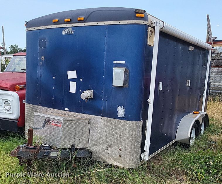 image for item LS9577 2002 Forest River CM714TA2  enclosed cargo trailer