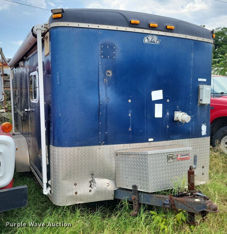 image for item LS9577 2002 Forest River CM714TA2  enclosed cargo trailer