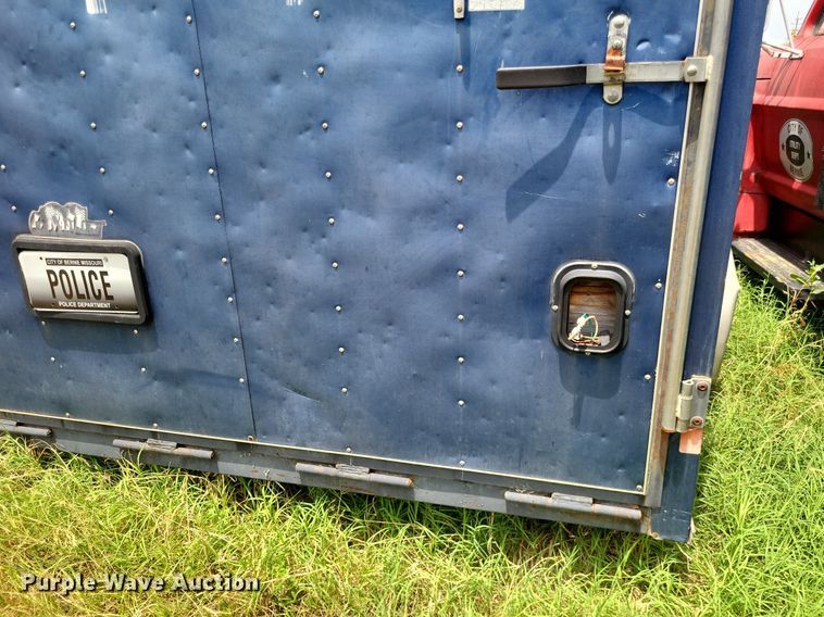 image for item LS9577 2002 Forest River CM714TA2  enclosed cargo trailer