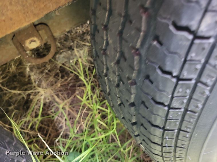 image for item LS9577 2002 Forest River CM714TA2  enclosed cargo trailer