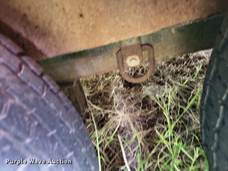 image for item LS9577 2002 Forest River CM714TA2  enclosed cargo trailer