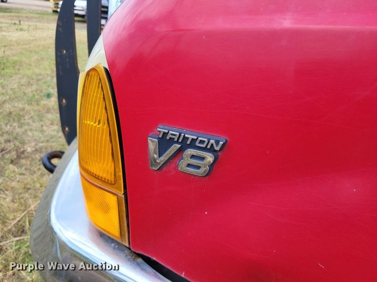 image for item LS9578 2001 Ford F250 Super Duty XLT  SuperCab pickup truck