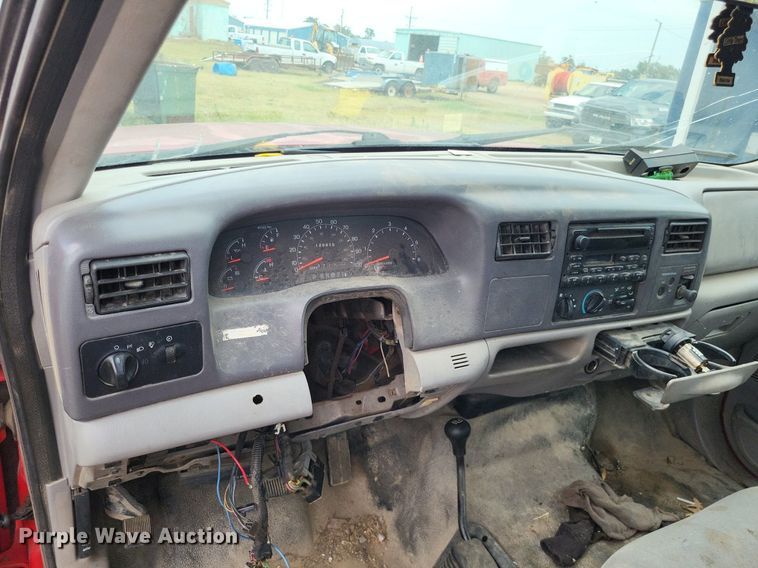 image for item LS9578 2001 Ford F250 Super Duty XLT  SuperCab pickup truck