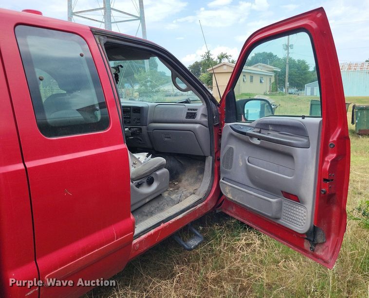 image for item LS9578 2001 Ford F250 Super Duty XLT  SuperCab pickup truck