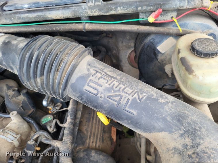 image for item LS9578 2001 Ford F250 Super Duty XLT  SuperCab pickup truck