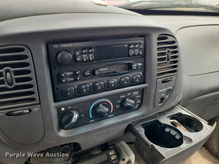 image for item LS9580 2003 Ford F150 XL  SuperCab pickup truck