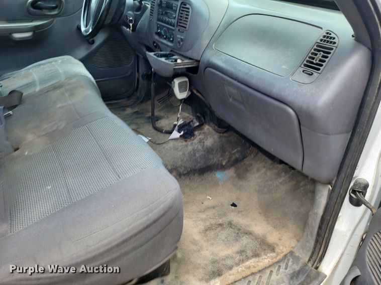 image for item LS9580 2003 Ford F150 XL  SuperCab pickup truck