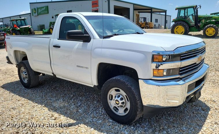 image for item LS9585 2016 Chevrolet Silverado 2500HD  pickup truck
