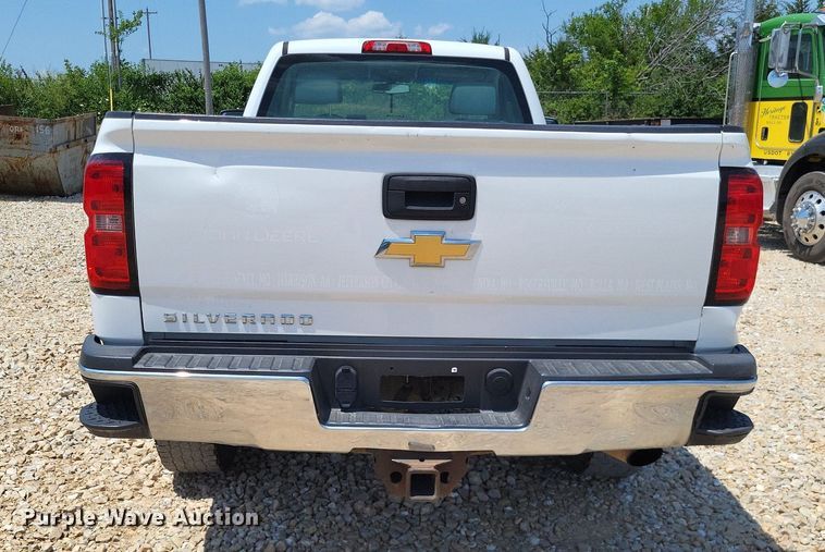 image for item LS9585 2016 Chevrolet Silverado 2500HD  pickup truck