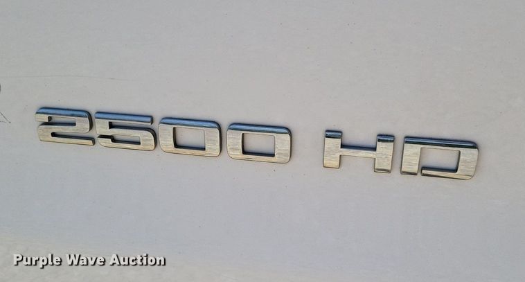 image for item LS9585 2016 Chevrolet Silverado 2500HD  pickup truck