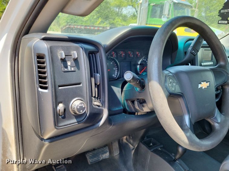 image for item LS9585 2016 Chevrolet Silverado 2500HD  pickup truck