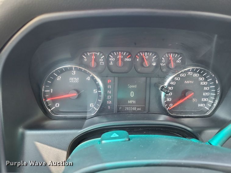 image for item LS9585 2016 Chevrolet Silverado 2500HD  pickup truck