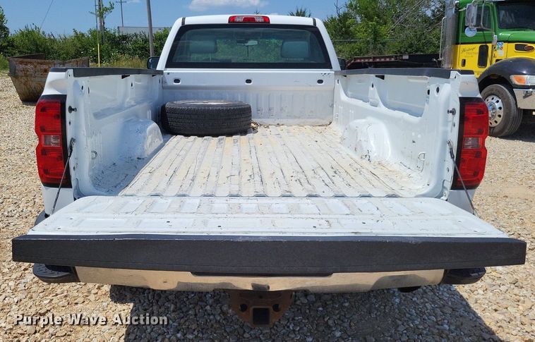 image for item LS9585 2016 Chevrolet Silverado 2500HD  pickup truck