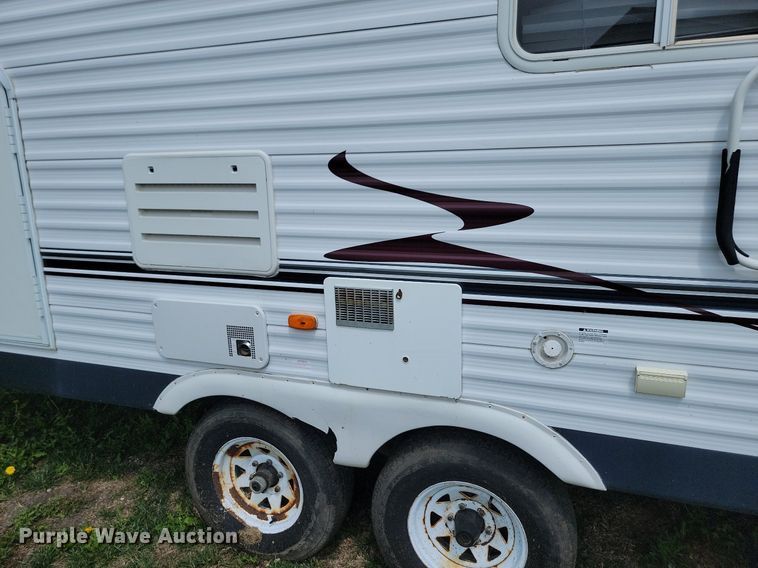 image for item LV9488 2005 Dutchmen  camper