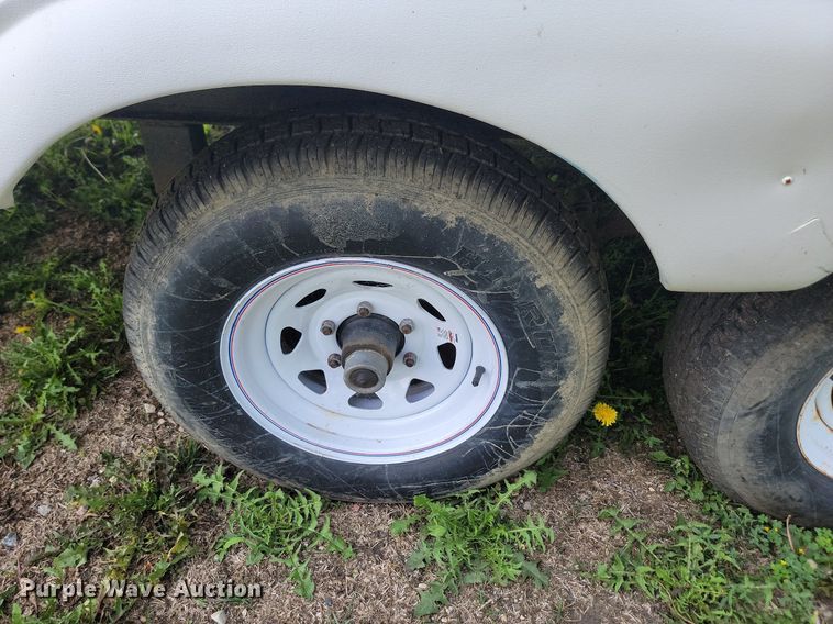 image for item LV9488 2005 Dutchmen  camper