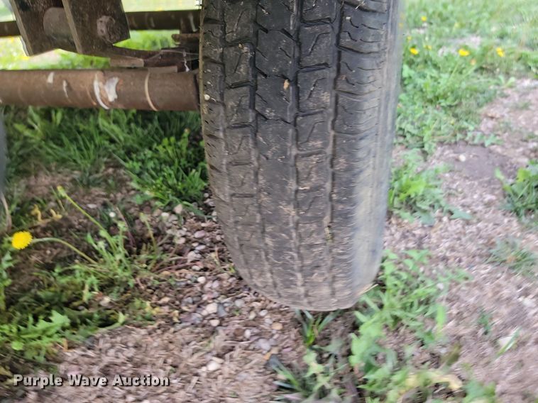 image for item LV9488 2005 Dutchmen  camper