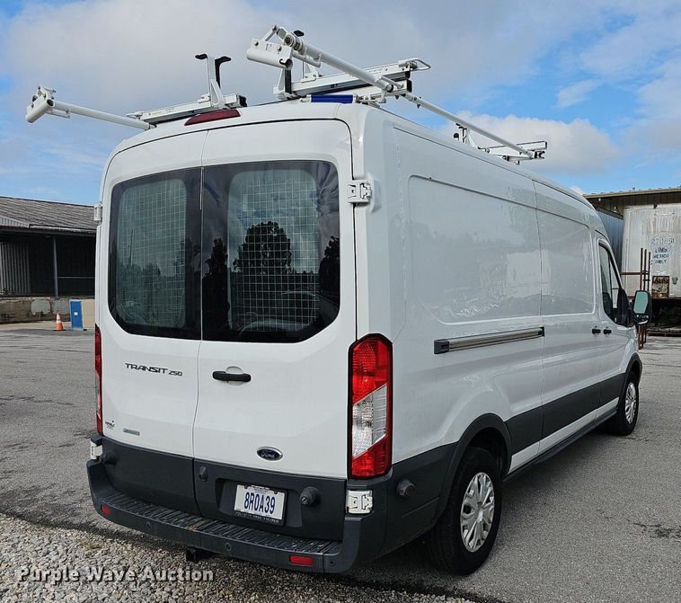 image for item LW9609 2016 Ford Transit  van