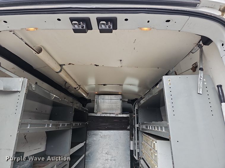 image for item LW9609 2016 Ford Transit  van