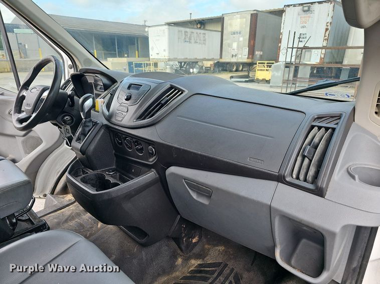 image for item LW9609 2016 Ford Transit  van