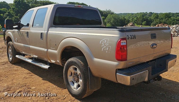 image for item LW9737 2012 Ford F250 Super Duty XL  Crew Cab pickup truck