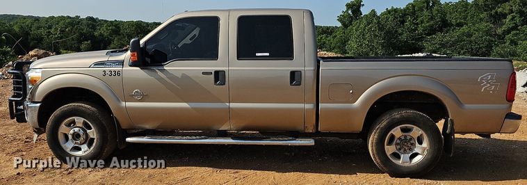 image for item LW9737 2012 Ford F250 Super Duty XL  Crew Cab pickup truck