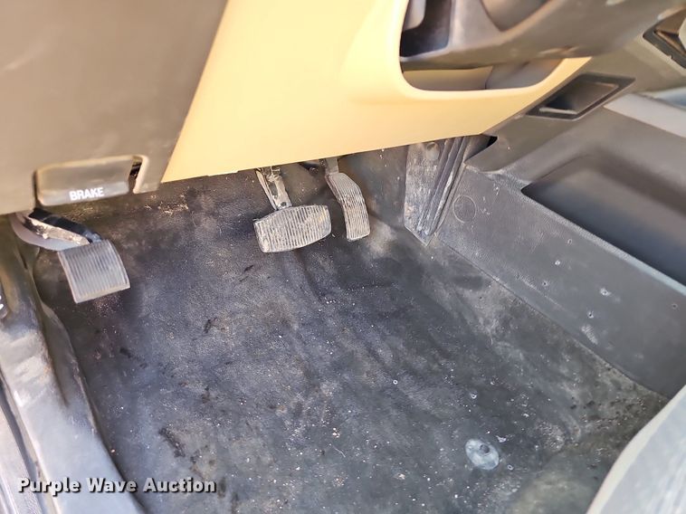 image for item LW9737 2012 Ford F250 Super Duty XL  Crew Cab pickup truck