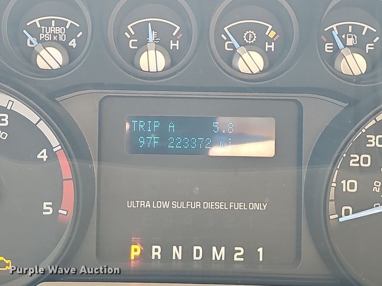 image for item LW9737 2012 Ford F250 Super Duty XL  Crew Cab pickup truck