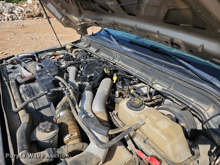 image for item LW9737 2012 Ford F250 Super Duty XL  Crew Cab pickup truck