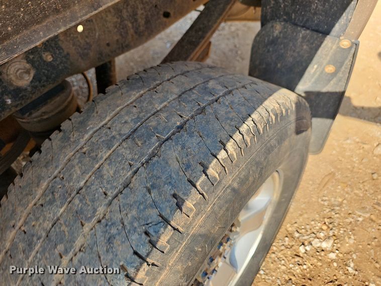 image for item LW9737 2012 Ford F250 Super Duty XL  Crew Cab pickup truck