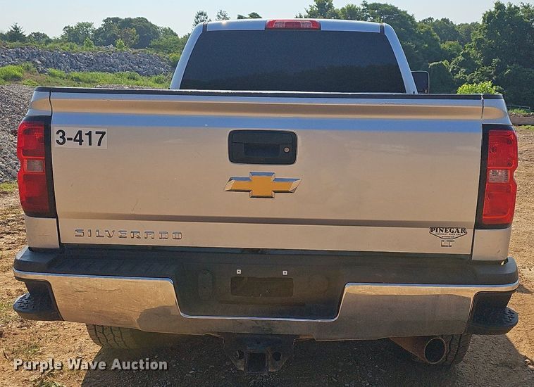 image for item LW9738 2018 Chevrolet Silverado  Crew Cab pickup truck