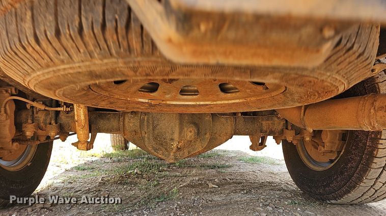 image for item LW9738 2018 Chevrolet Silverado  Crew Cab pickup truck